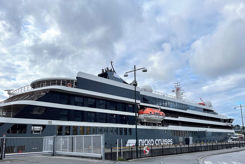 Cruiseskip til kai i Kristiansund. Foto.