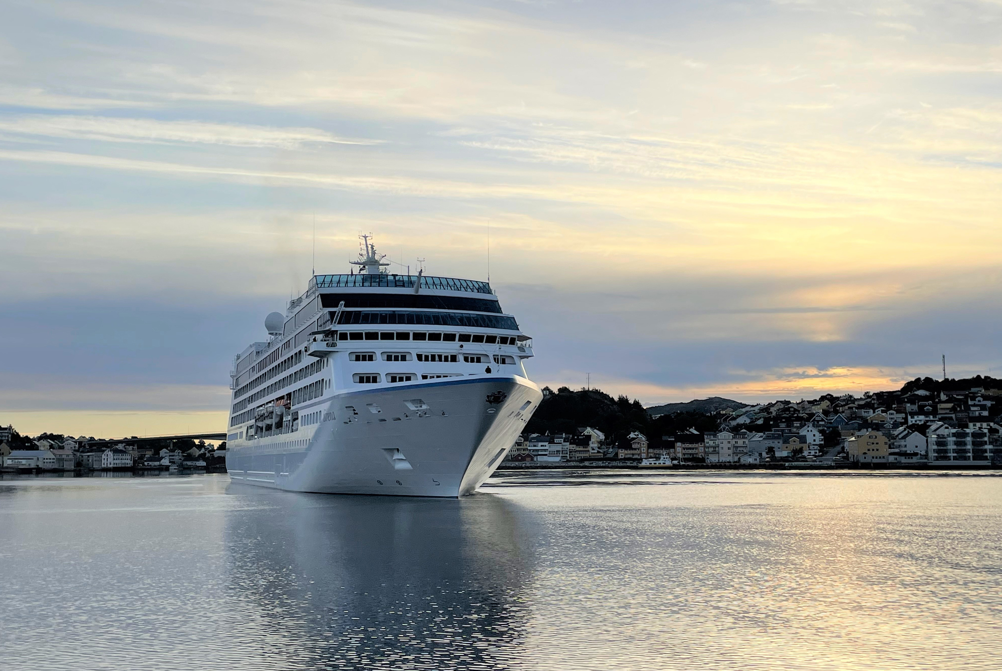 Cruiseskipet «Sirena» i Kristiansund havn. Foto.